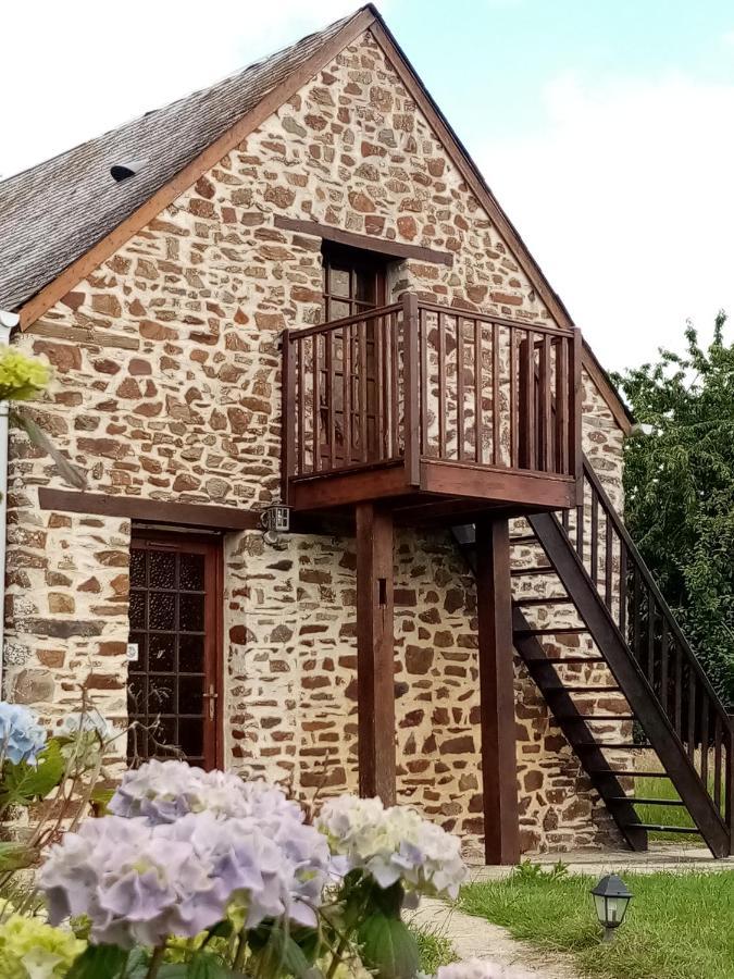 La Petite Boulangerie, chambre d'hôtes indépendante Vaubadon Extérieur photo