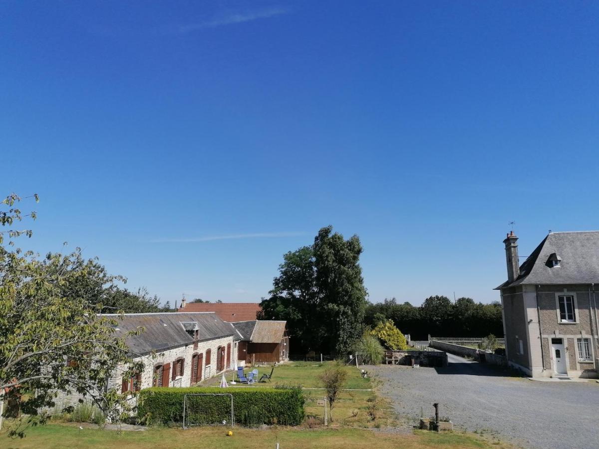 La Petite Boulangerie, chambre d'hôtes indépendante Vaubadon Extérieur photo